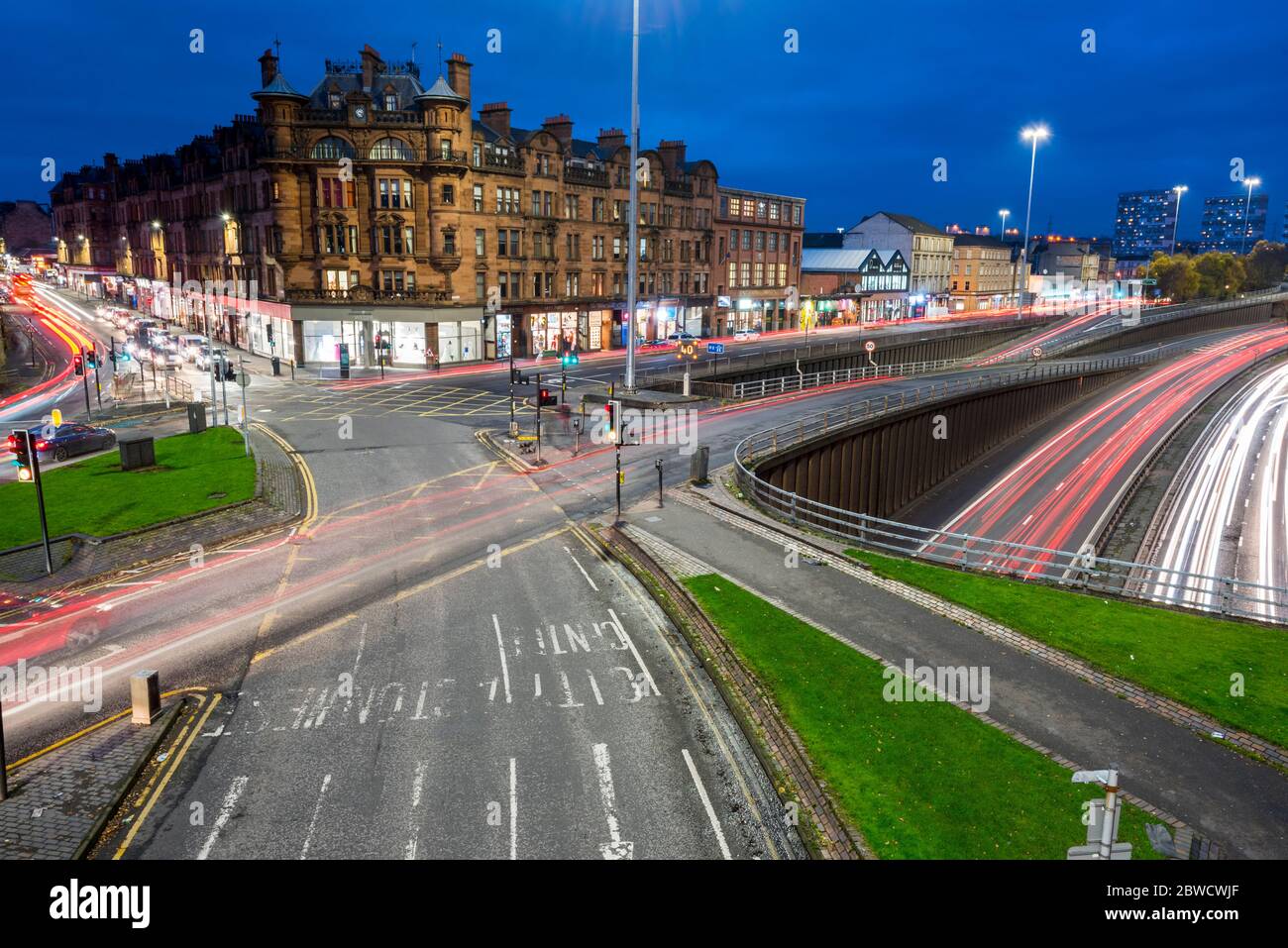 Glasgow Charing Cross at night during rush hour. Stock Photo