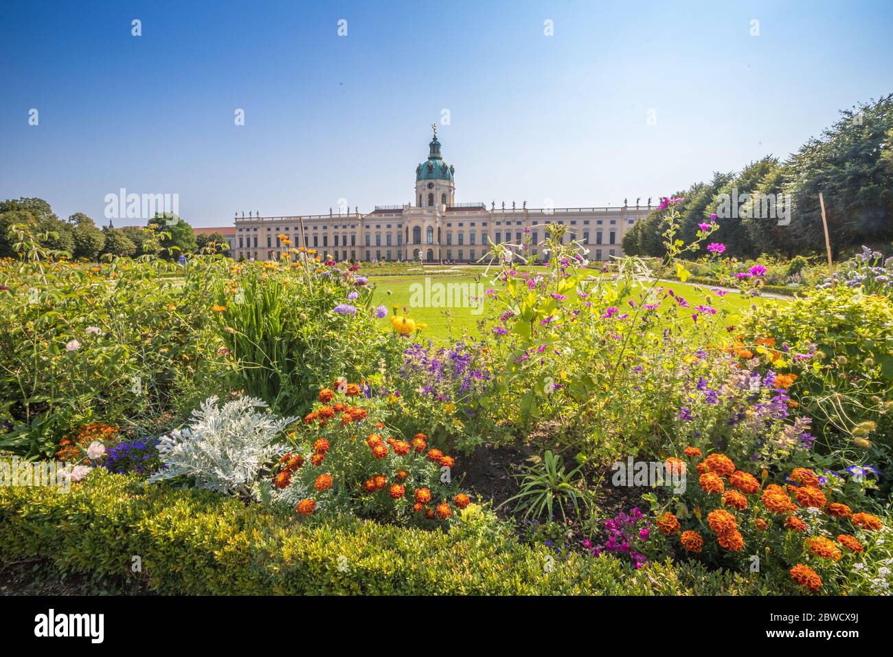 Charlottenburg Schloss garden in Berlin Stock Photo Alamy