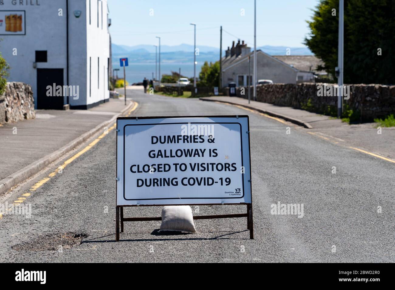 Southerness, Scotland, UK. 31 May 2020. Sign in road stating that Dumfries and Galloway region is closed to visitors during the cover-19 lockdown. All car parks and shops are closed in the popular tourist village. Scotland, UK. Iain Masterton/Alamy Live News Stock Photo