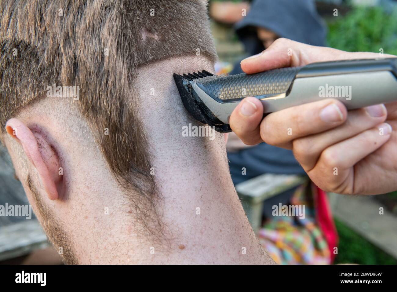 Boys cut hair hires stock photography and images Alamy