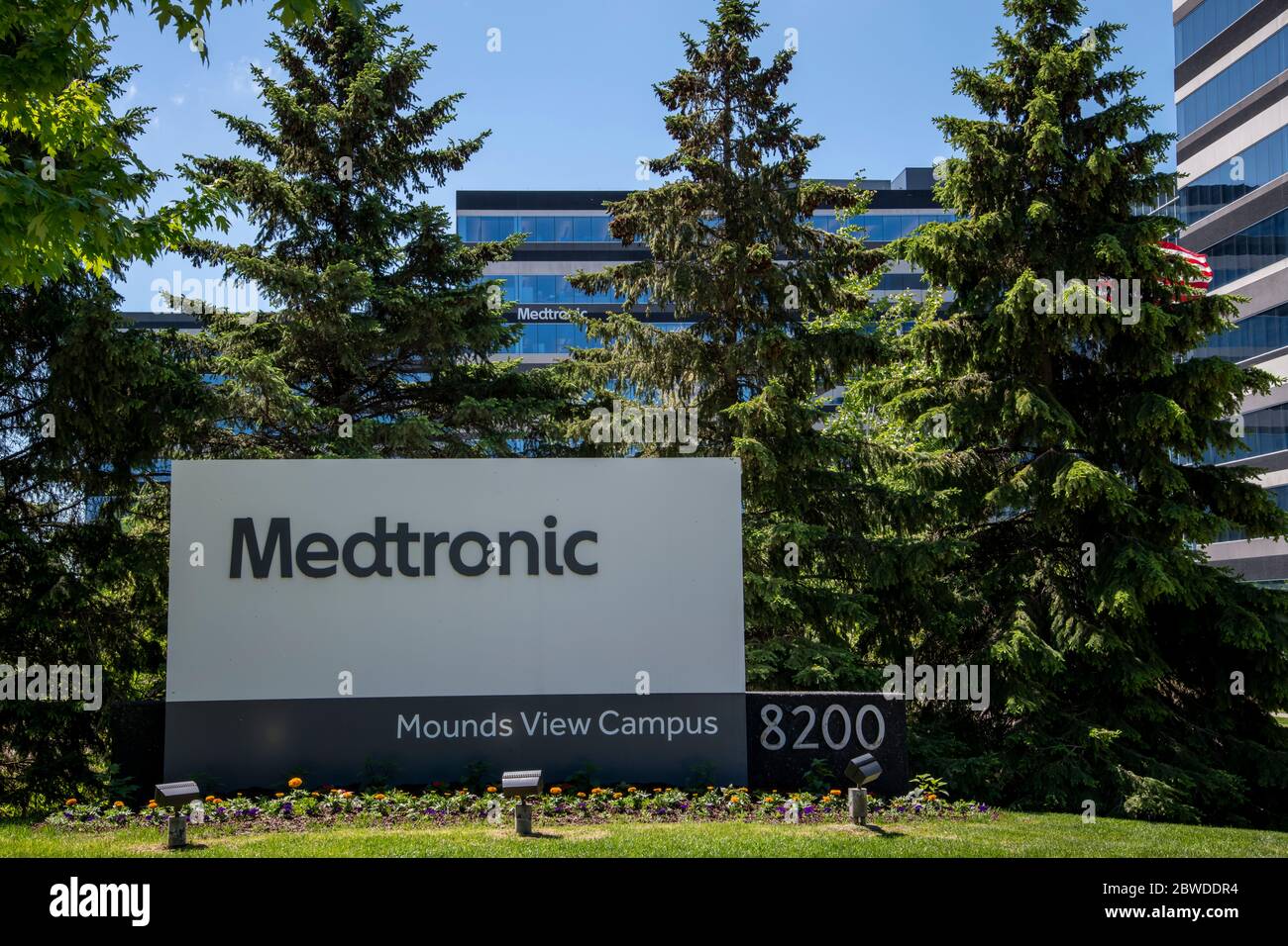 Medtronic logo hires stock photography and images Alamy