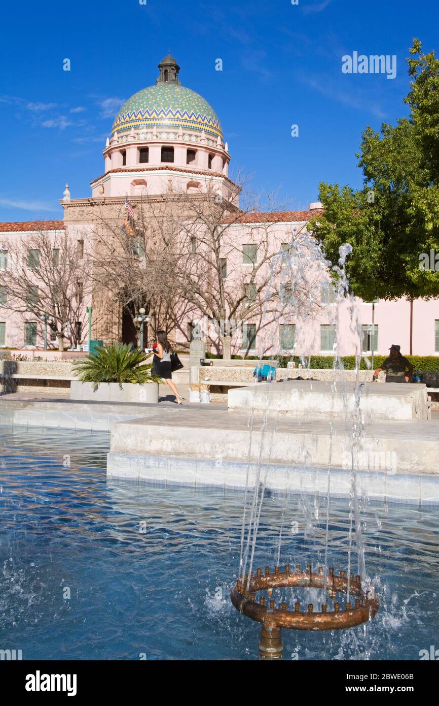 Sunset Park Fountain & Pima County Courthouse, Tucson, Arizona, USA Stock Photo Alamy