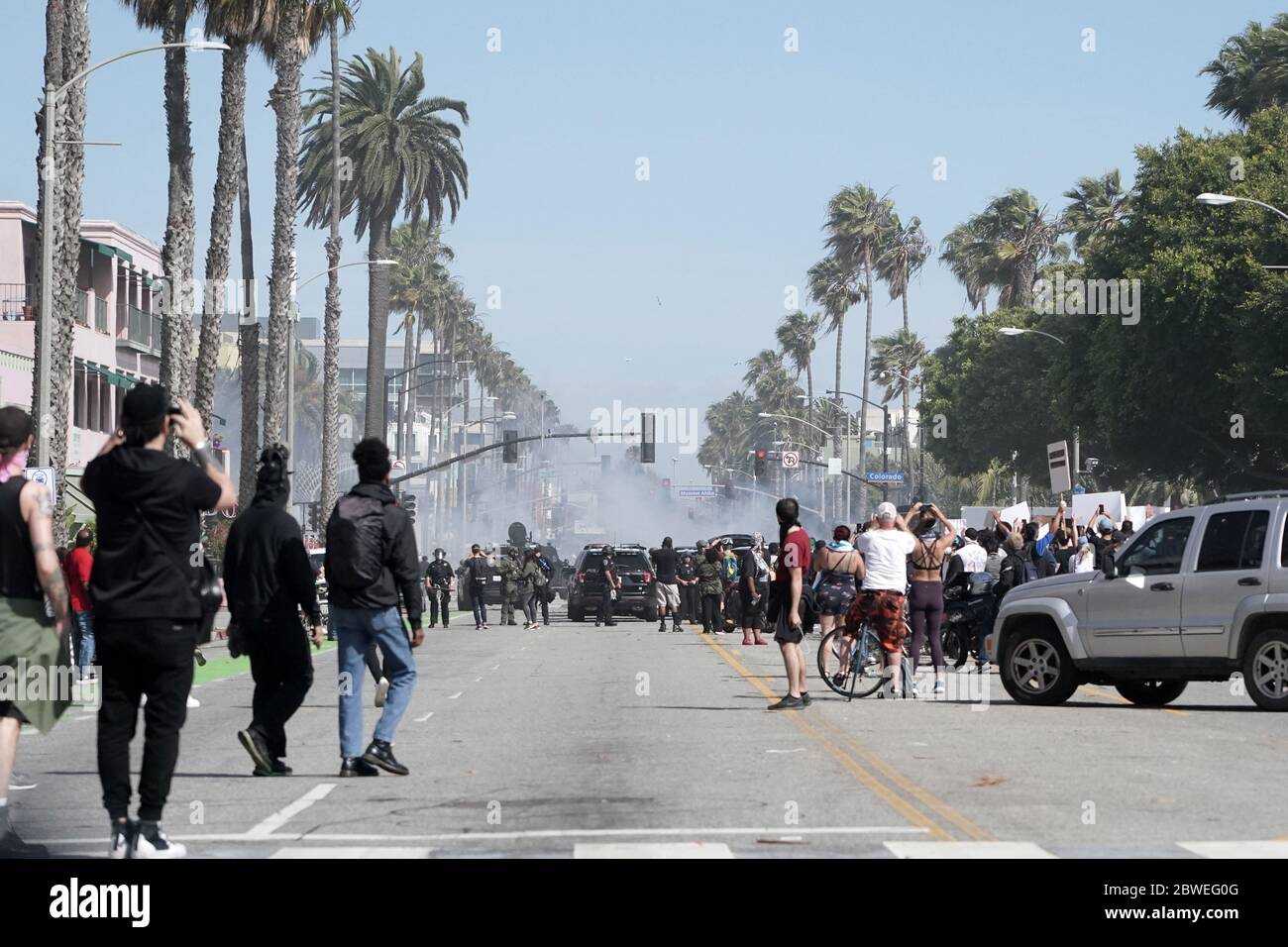Crime business riot damage hi-res stock photography and images - Alamy