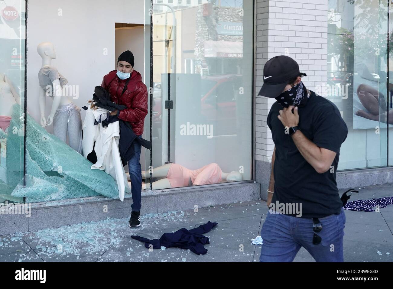Crime business riot damage hi-res stock photography and images - Alamy