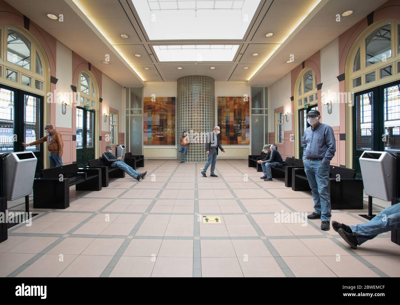 Waiting room interior railway station hi-res stock photography and