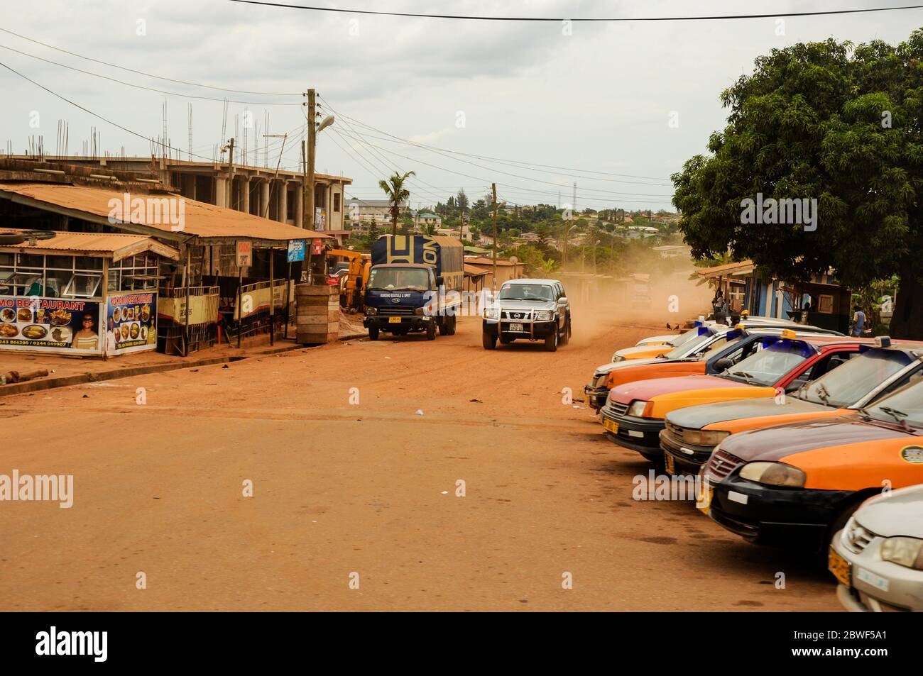 Accra ghana city hi-res stock photography and images - Alamy