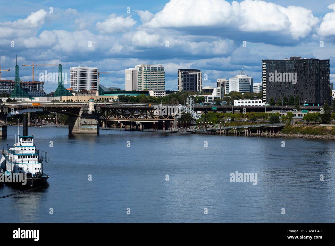 Steamboat on river, Portland, Oregon, USA Stock Photo