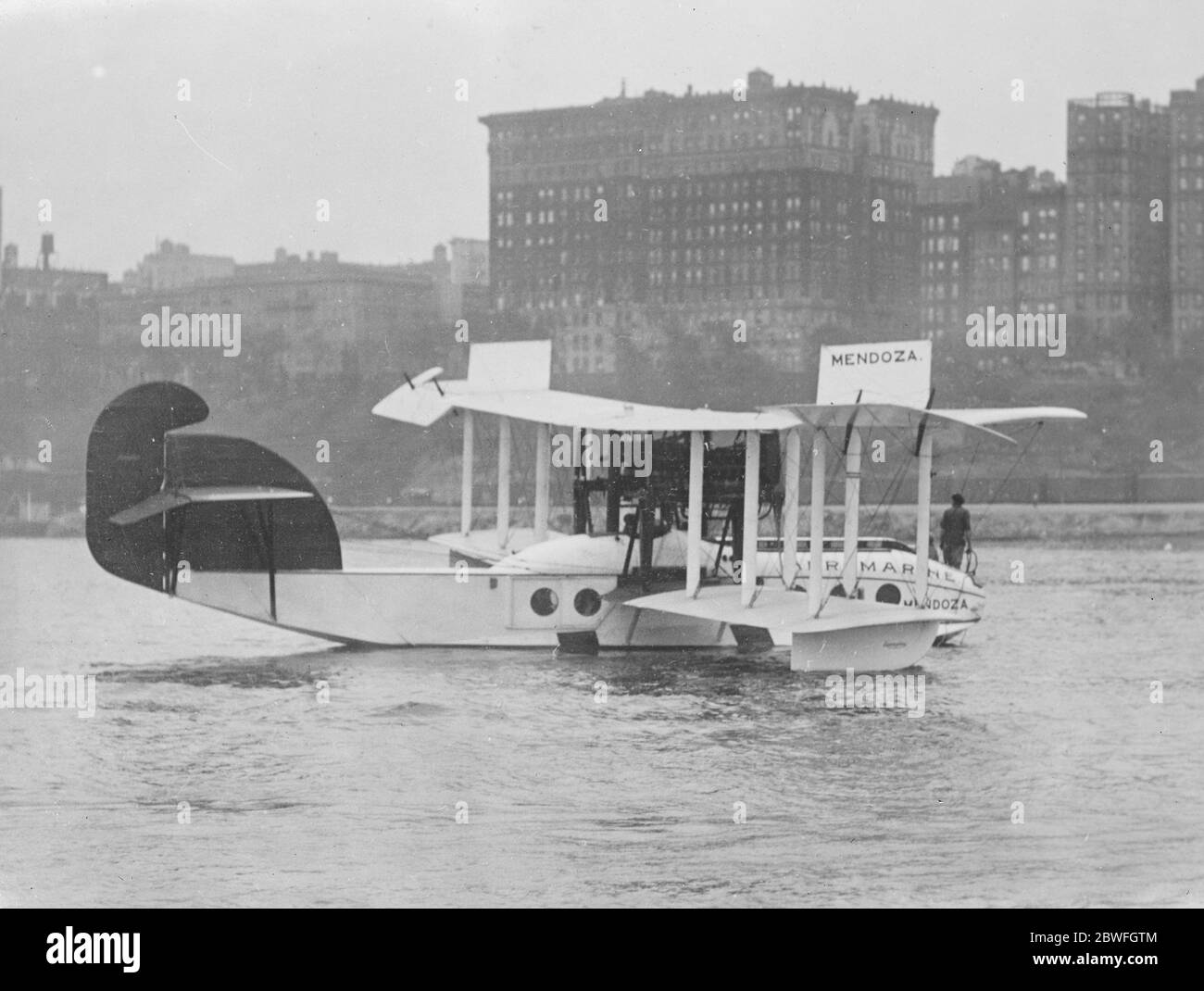 Flying Boat Carries 27 People The enclosed flying boat ' Mendoza ' which has just made a flight from Keyport , New Jersey , to the New York airport carrying 27 people this being the largest number ever carried in a commercial flying boat in the United States 3 June 1922 Stock Photo