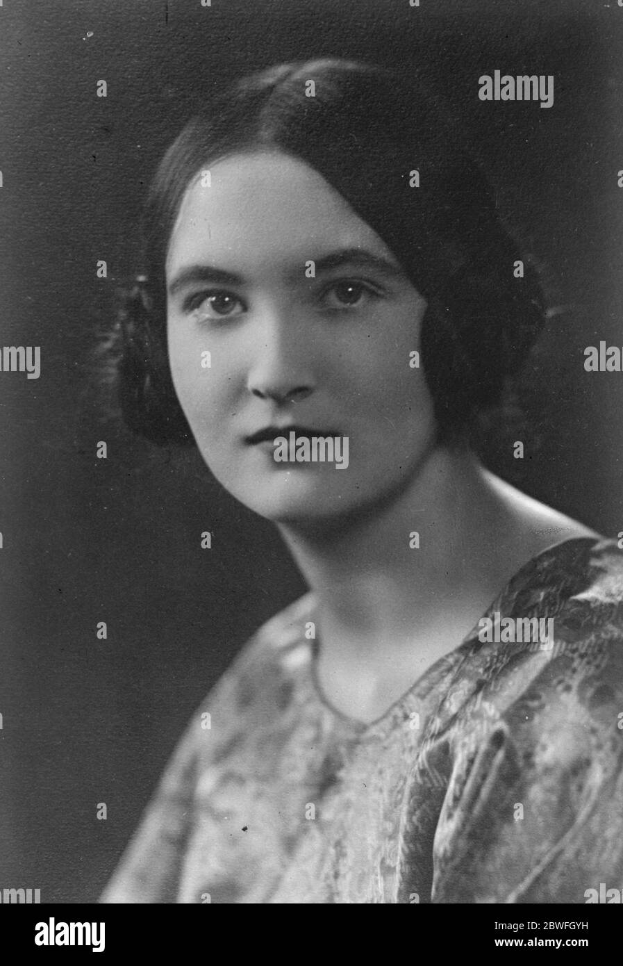 Prettiest British Brunette 17 year old Miss Kitty Foster chosen by Mr Stuart Blackton from over 300 applicants 31 January 1923 Stock Photo