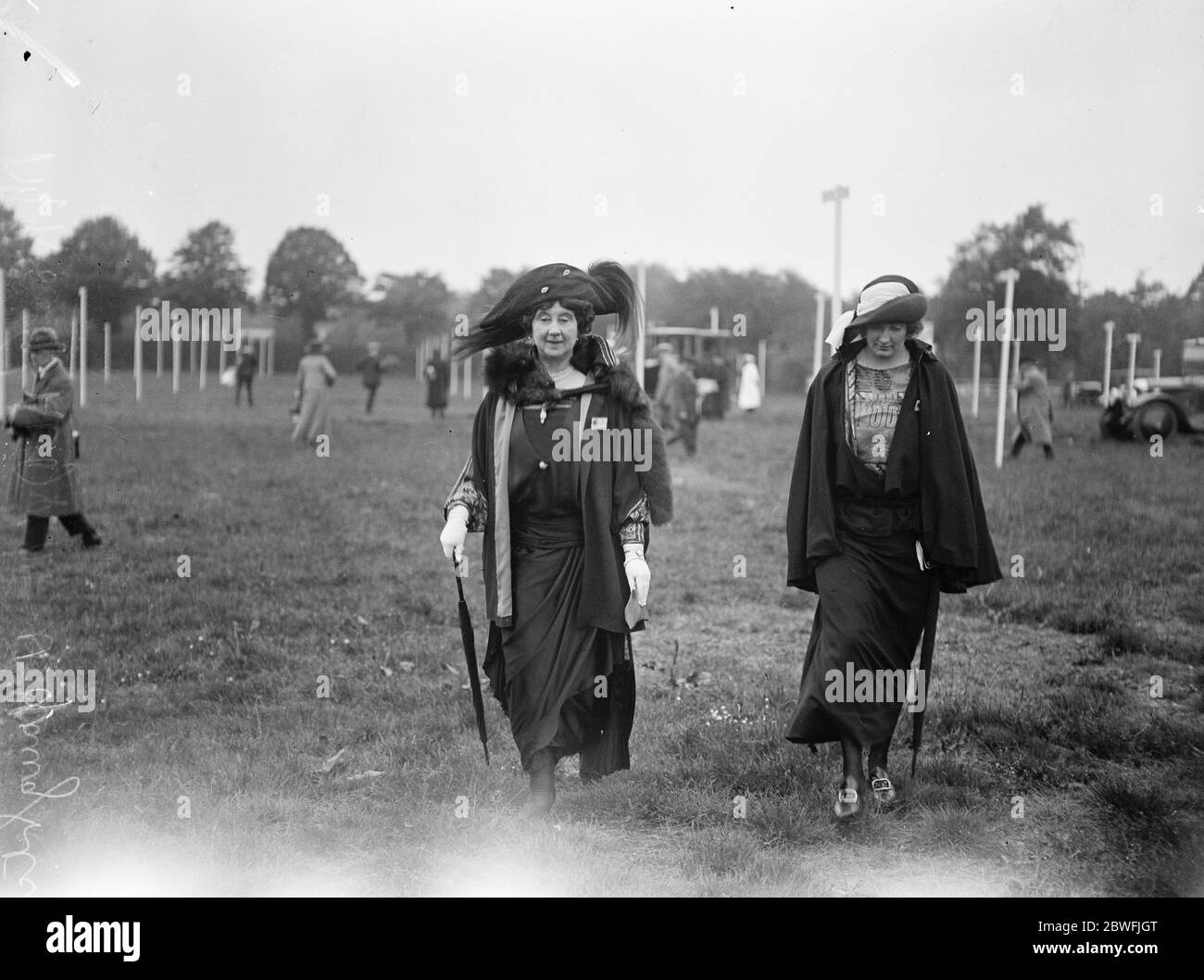 Royal Ascot . Mrs Baldwin , the Premier 's wife , with her daughter on the course . 19 June 1923 Stock Photo