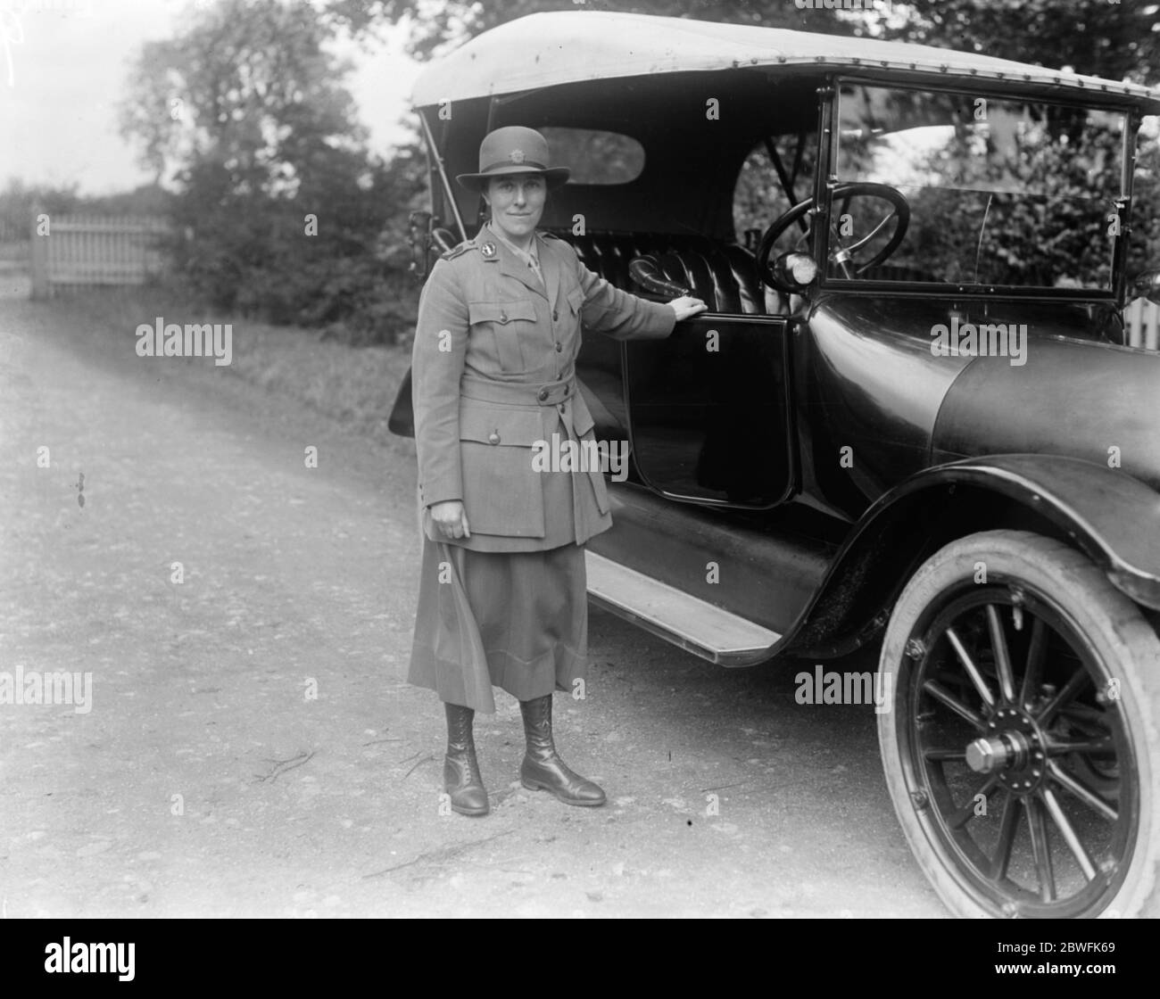 Women ' s Legion Miss Sylvia Brocklebank , the Commandant Rutland Division 1919 Stock Photo