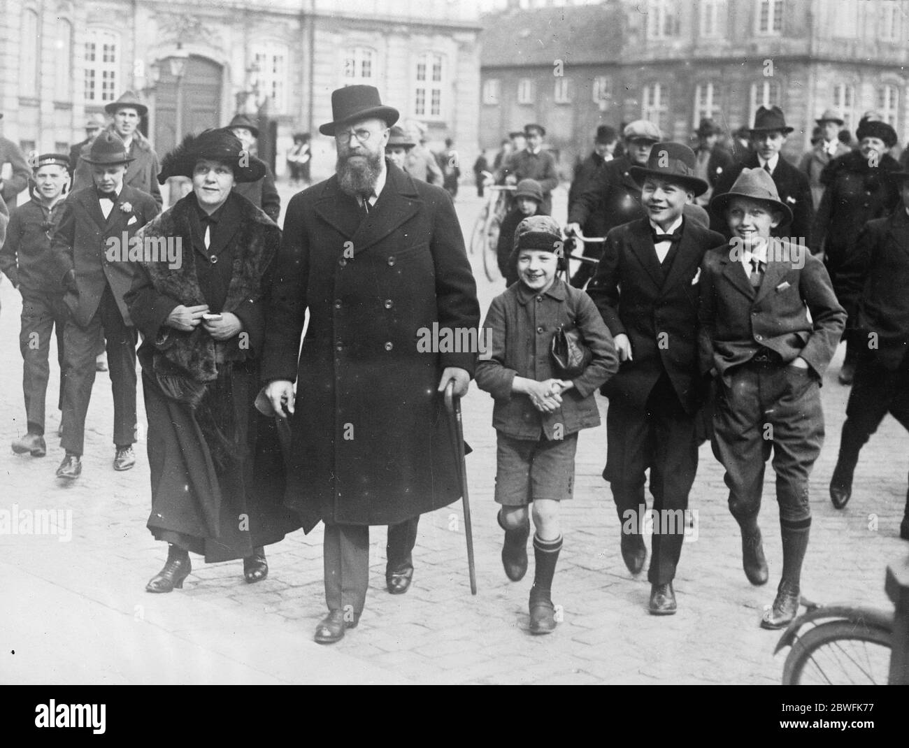 The First Danish Govenment Mr T Stauning , the new Danish Labour Premier , accompanied by his wife , leaving the Royal Palace at Copenhagen , after being received by the King of Denmark 17 April 1924 Stock Photo