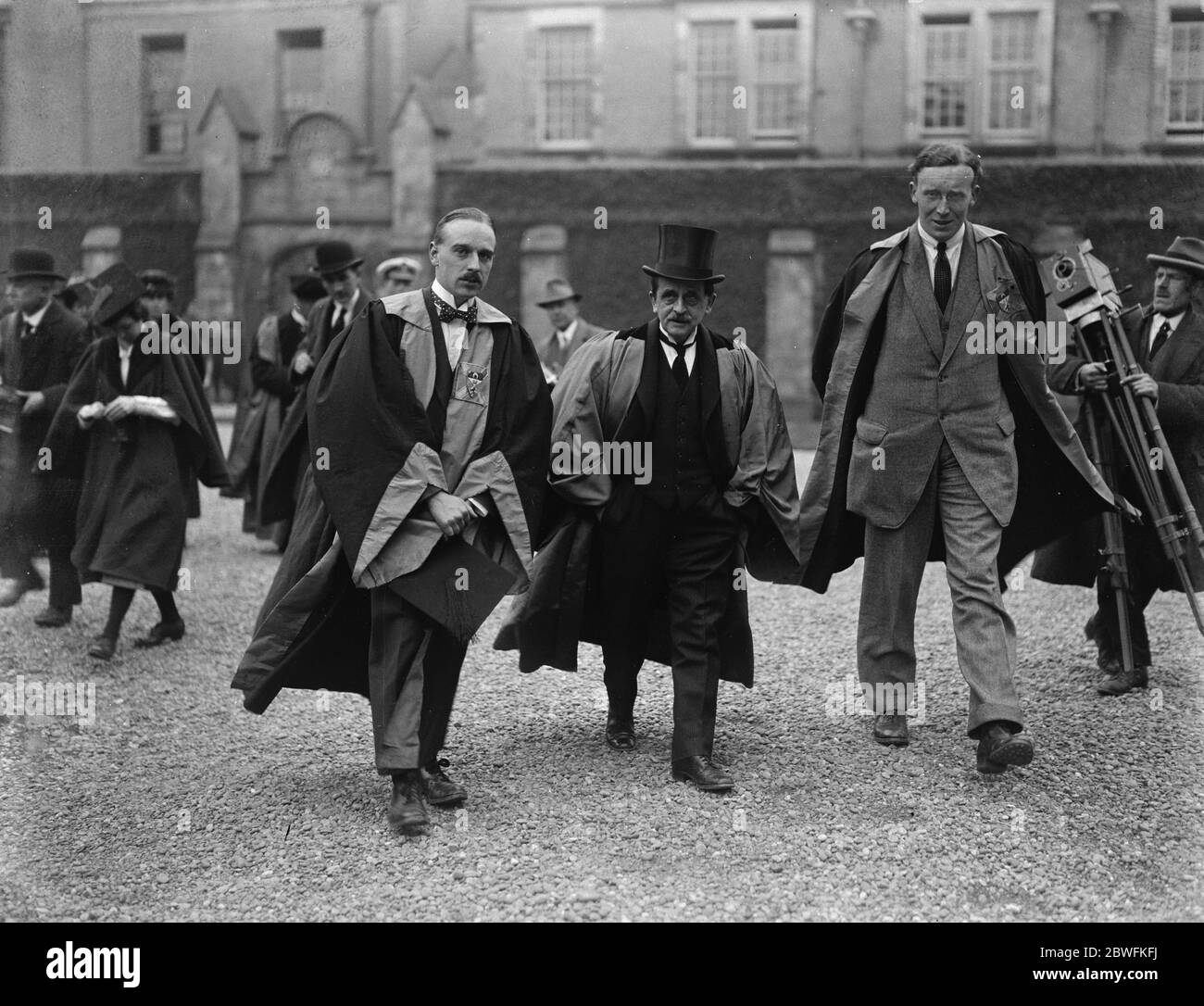 St Andrews Celebrations Sir James Matthew Barrie, 1st Baronet in the middle 4 May 1922 Stock Photo