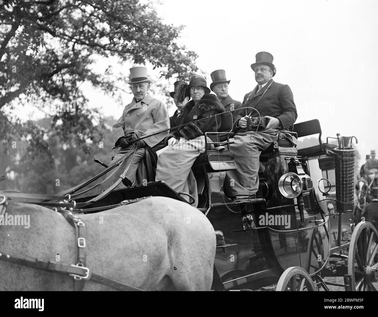 The coaching marathon . Sir Edward Stern ( driving ) with his coach in Hyde Park just before the start of the Marathon to Richmond Horse Show . 14 June 1924 Stock Photo