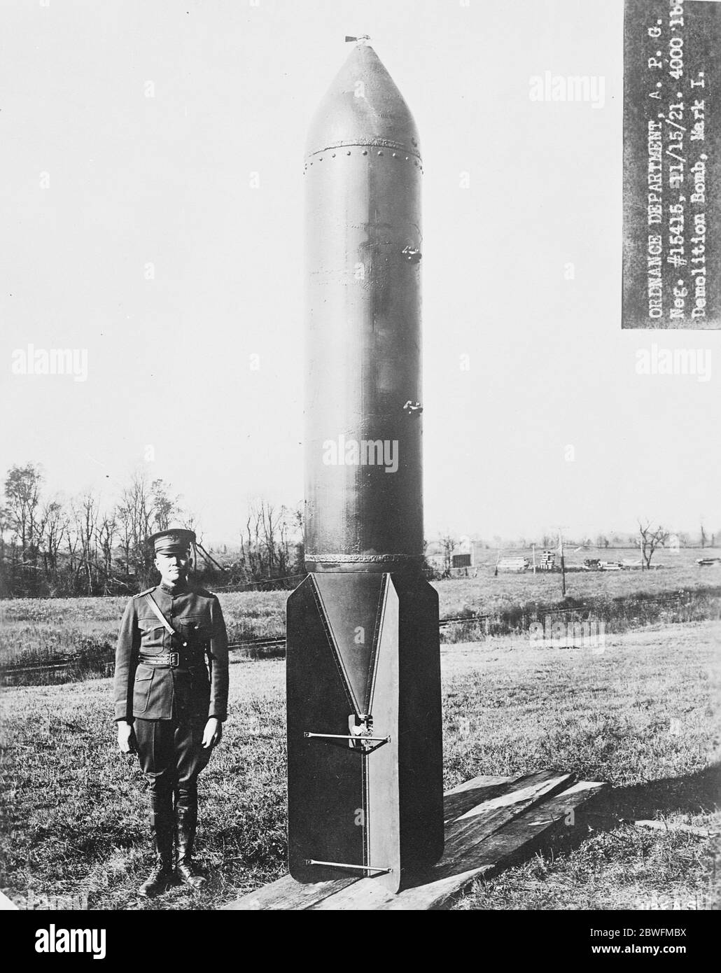 Ordnance department 4000 ib demolition bomb , mark 1 15 November 1921 Stock Photo