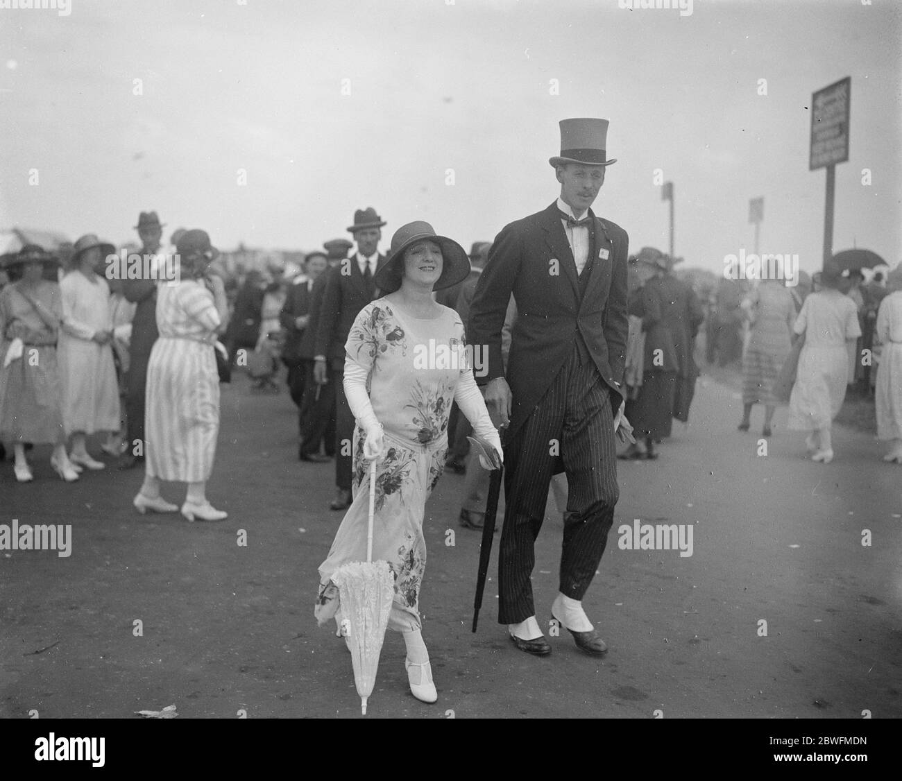 Royal Ascot Mrs Hilton Phillipson M P and her hsband 18 June 1924 Stock Photo