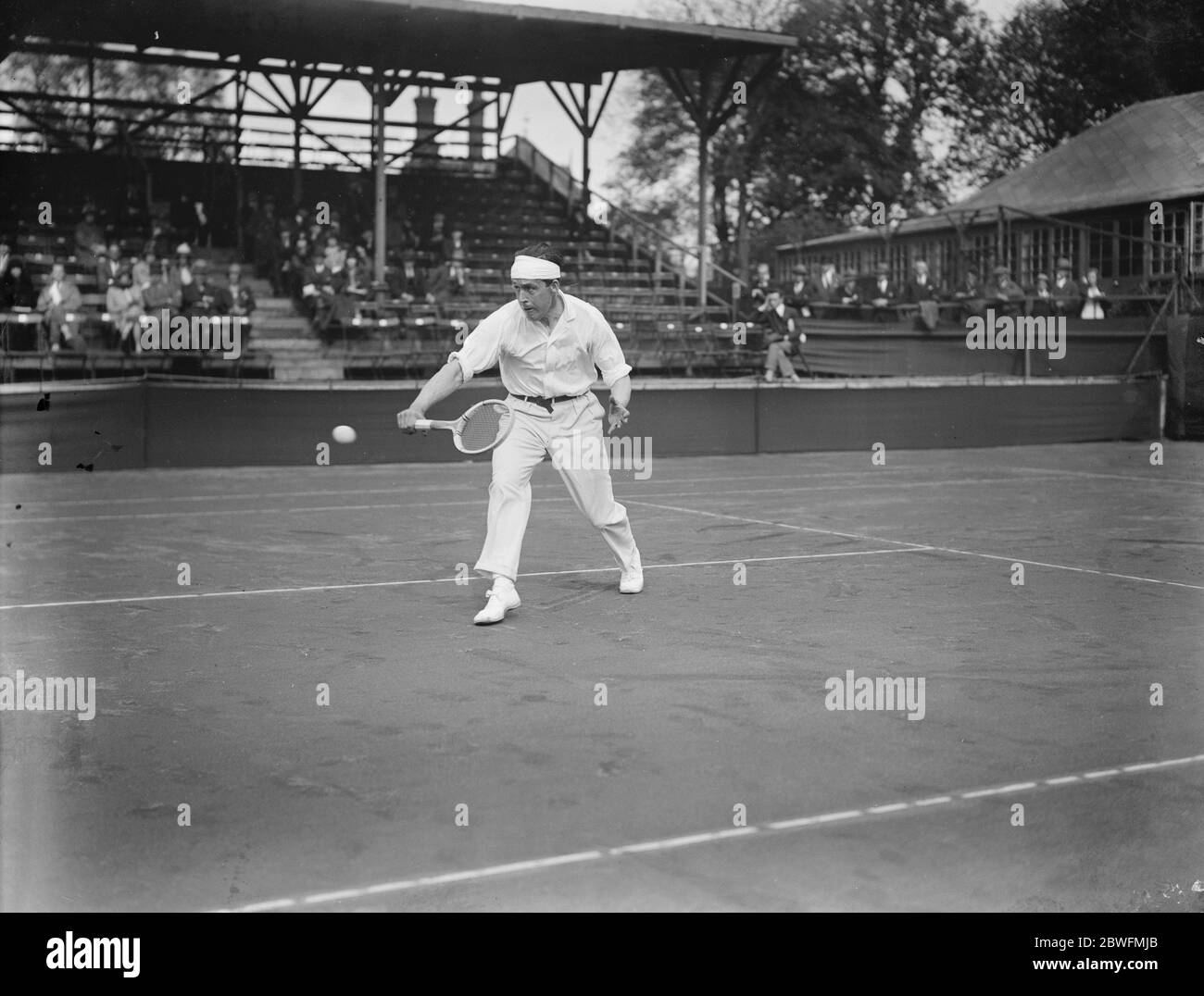 Davis cup tennis . South Africa versus Sweden at the Melbury lawn tennis club , Kensington . Malmstrom ( Sweden ) in play . 31 May 1926 Stock Photo