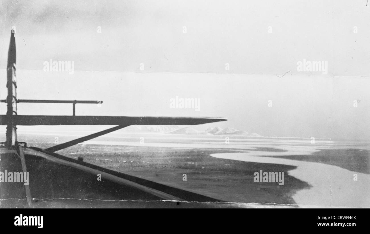 The polar flight N25 over ice on 87 ' 44 just before landing 6 July 1925 Stock Photo