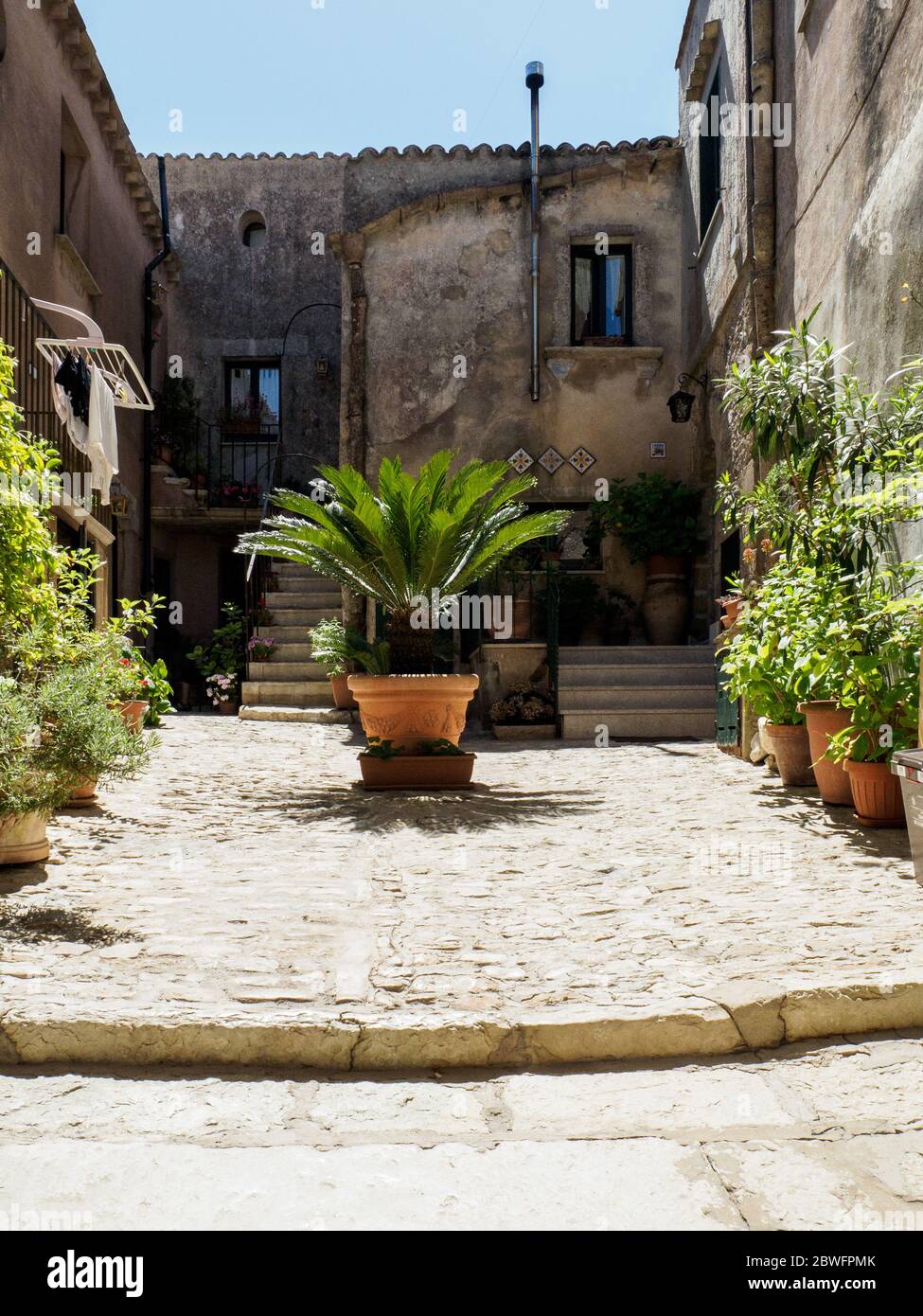 Italy Patio Italian Architecture Old Travel Europe Building Outdoor House Exterior Mediterranean Vintage Street Garden Tuscany Europea Stock Photo Alamy