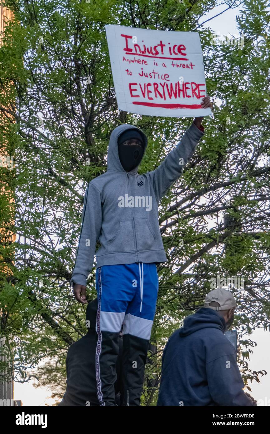 Chicago Riot George Chicago riot 2020 hi-res stock photography and images - Alamy