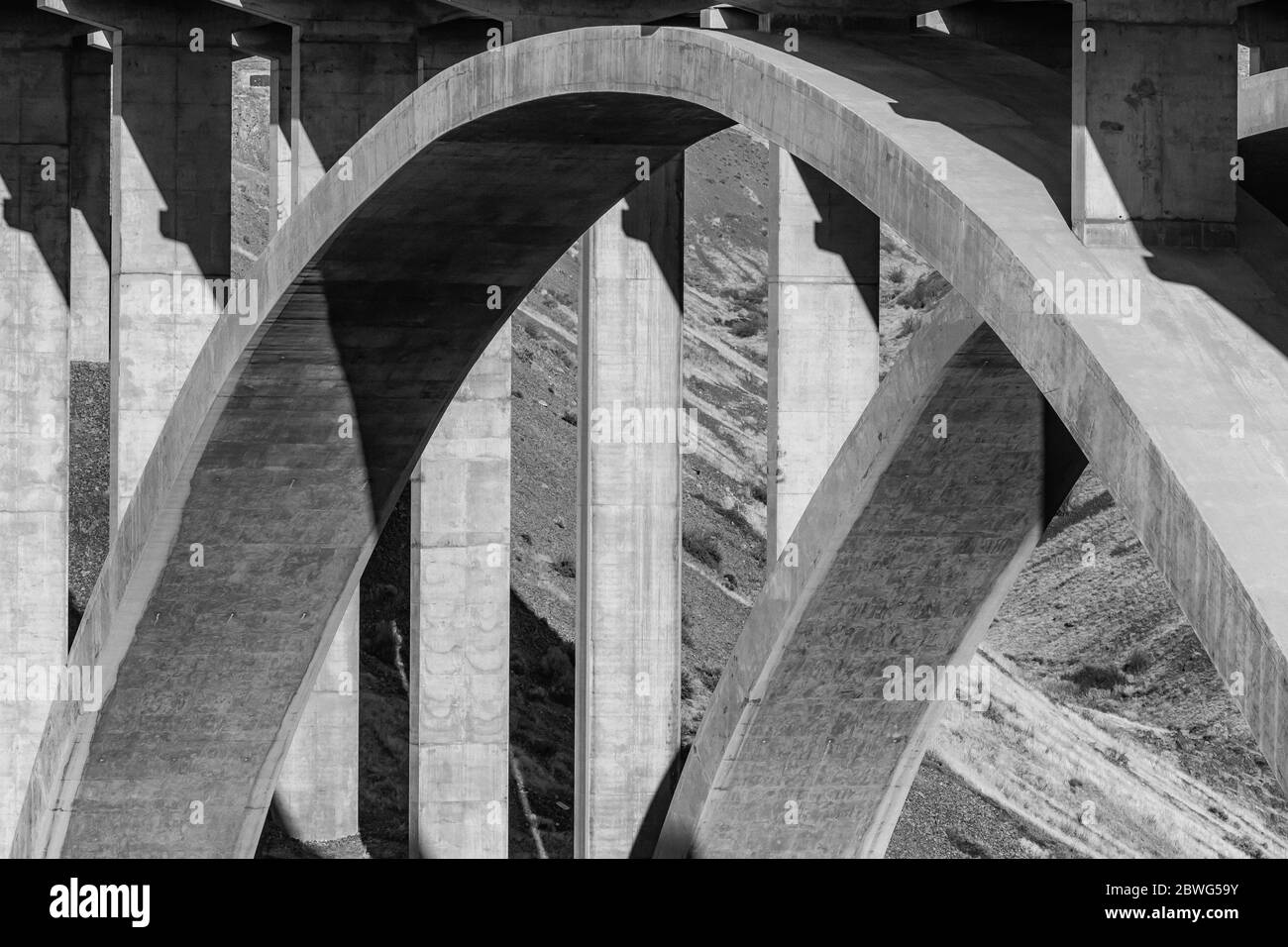 Fred G. Redmon Bridge, aka Selah Creek Bridge, over Selah Creek on Interstate 82 in Washington State, USA Stock Photo