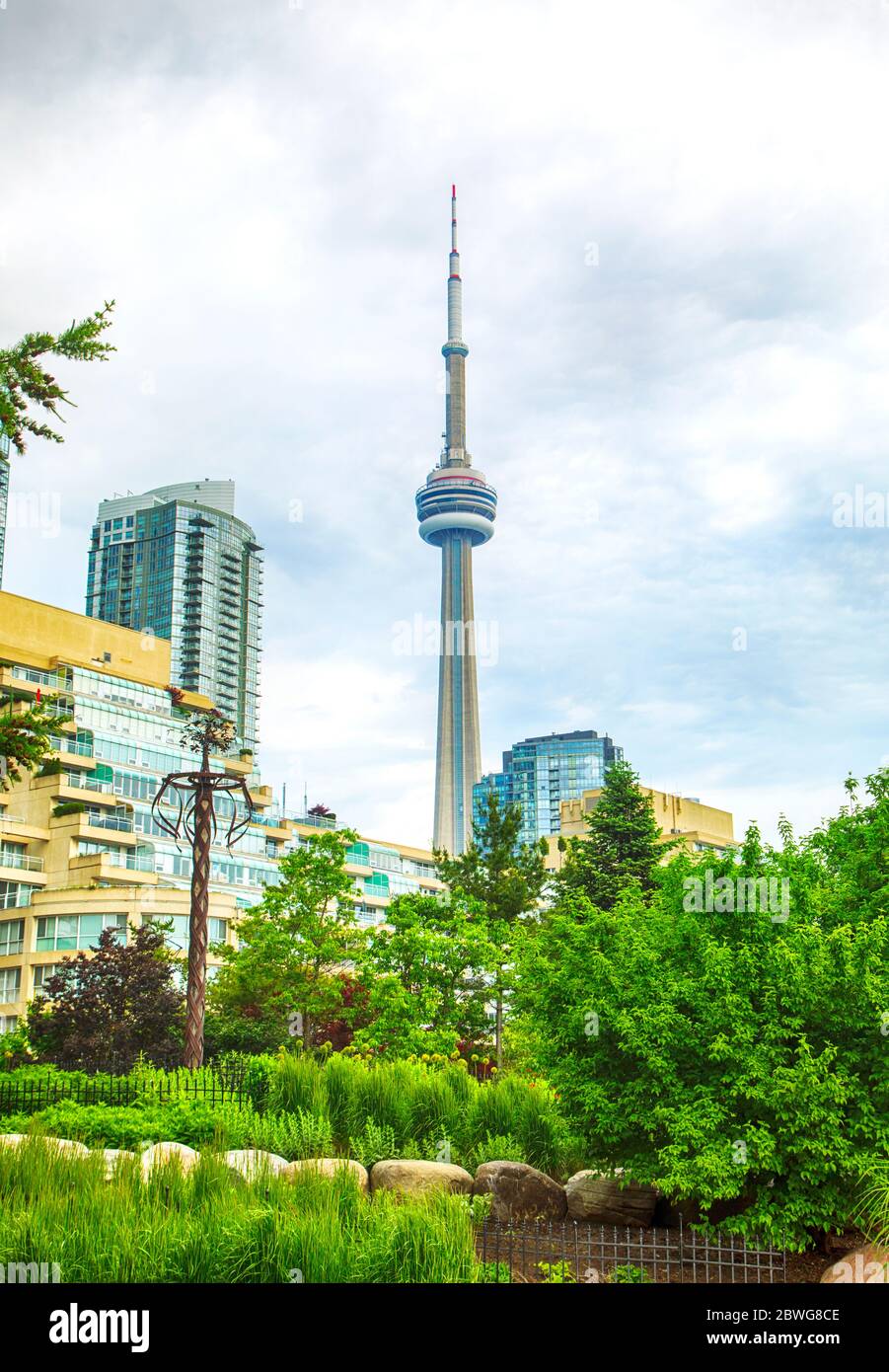 360 restaurant cn tower hi-res stock photography and images - Alamy