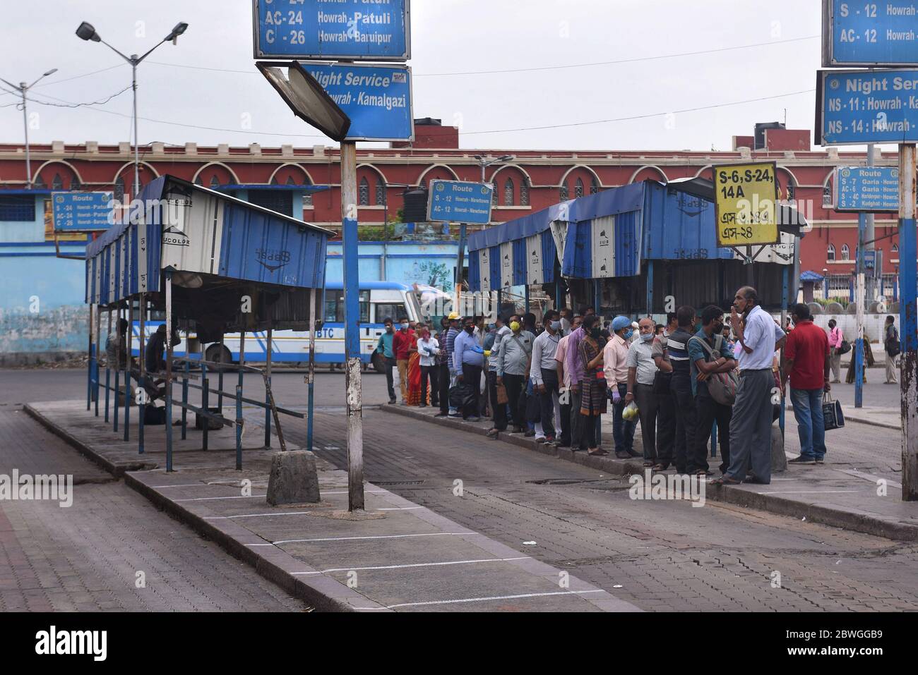 392 bus hi-res stock photography and images - Alamy