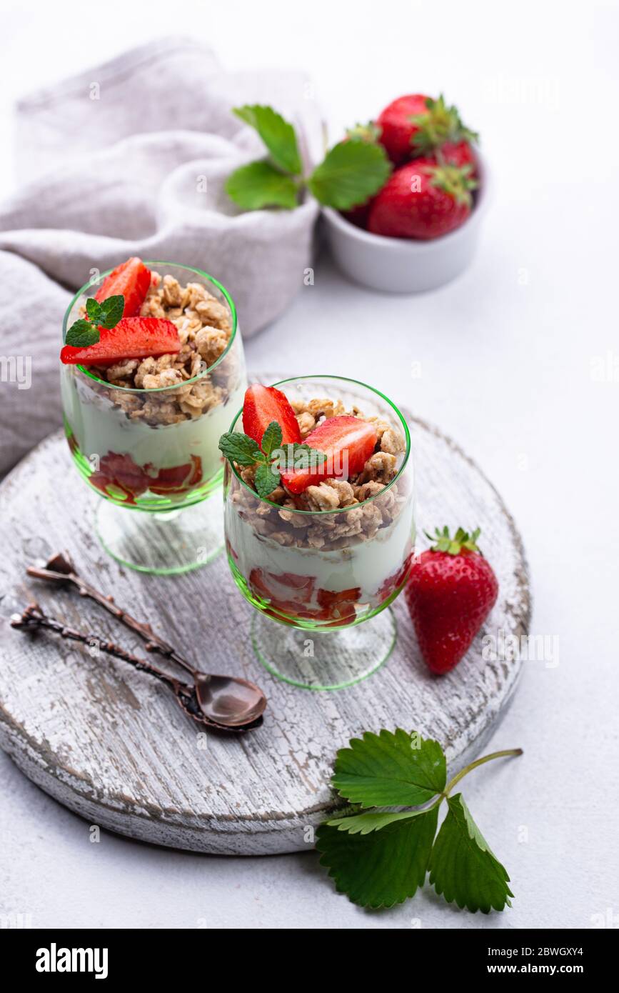 Dessert with strawberry, yogurt and granola Stock Photo Alamy