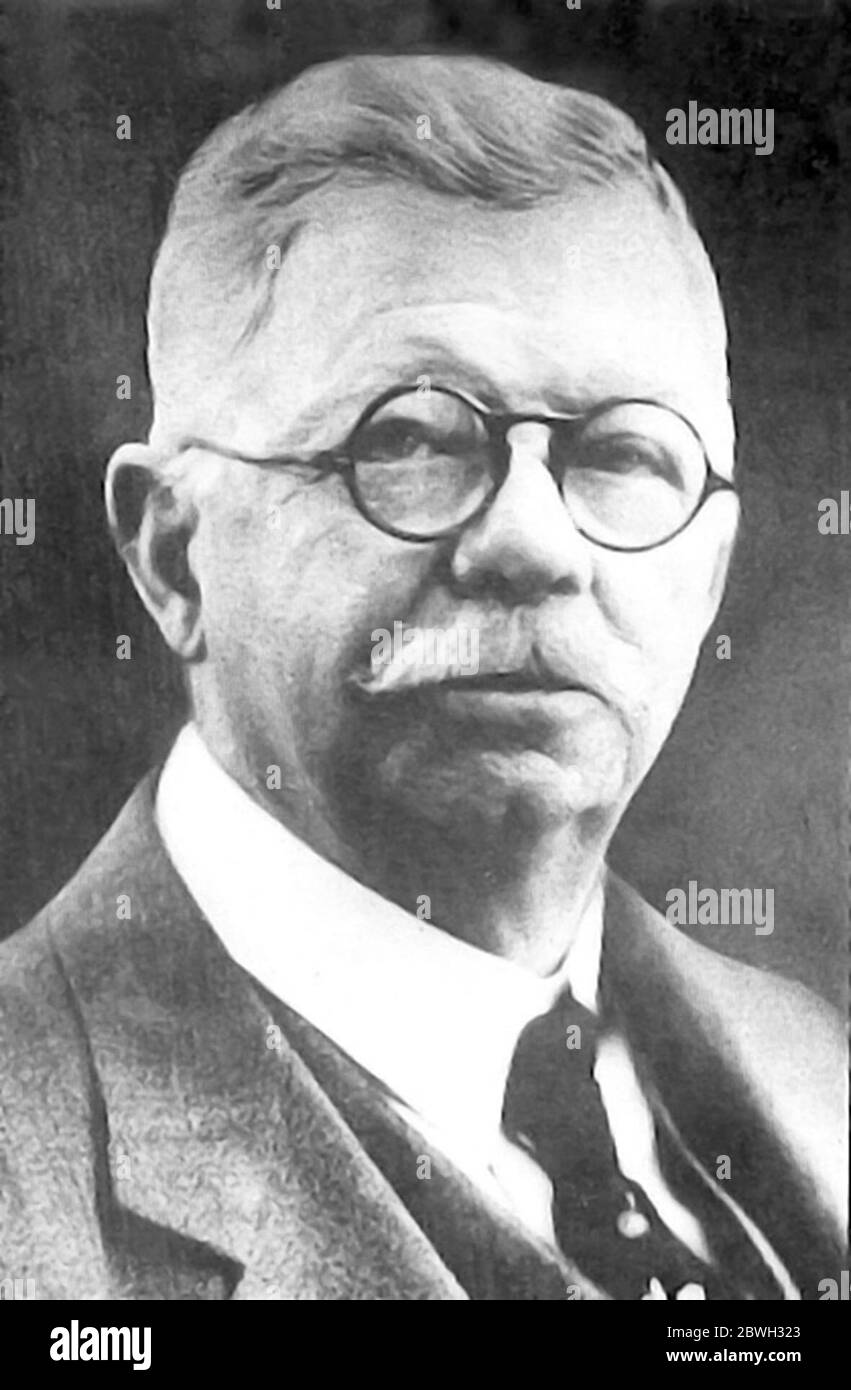 Simon Lake (1866 – 1945) Quaker American mechanical engineer and naval architect who obtained over two hundred patents for advances in naval design and competed with John Philip Holland to build the first submarines for the United States Navy. Stock Photo