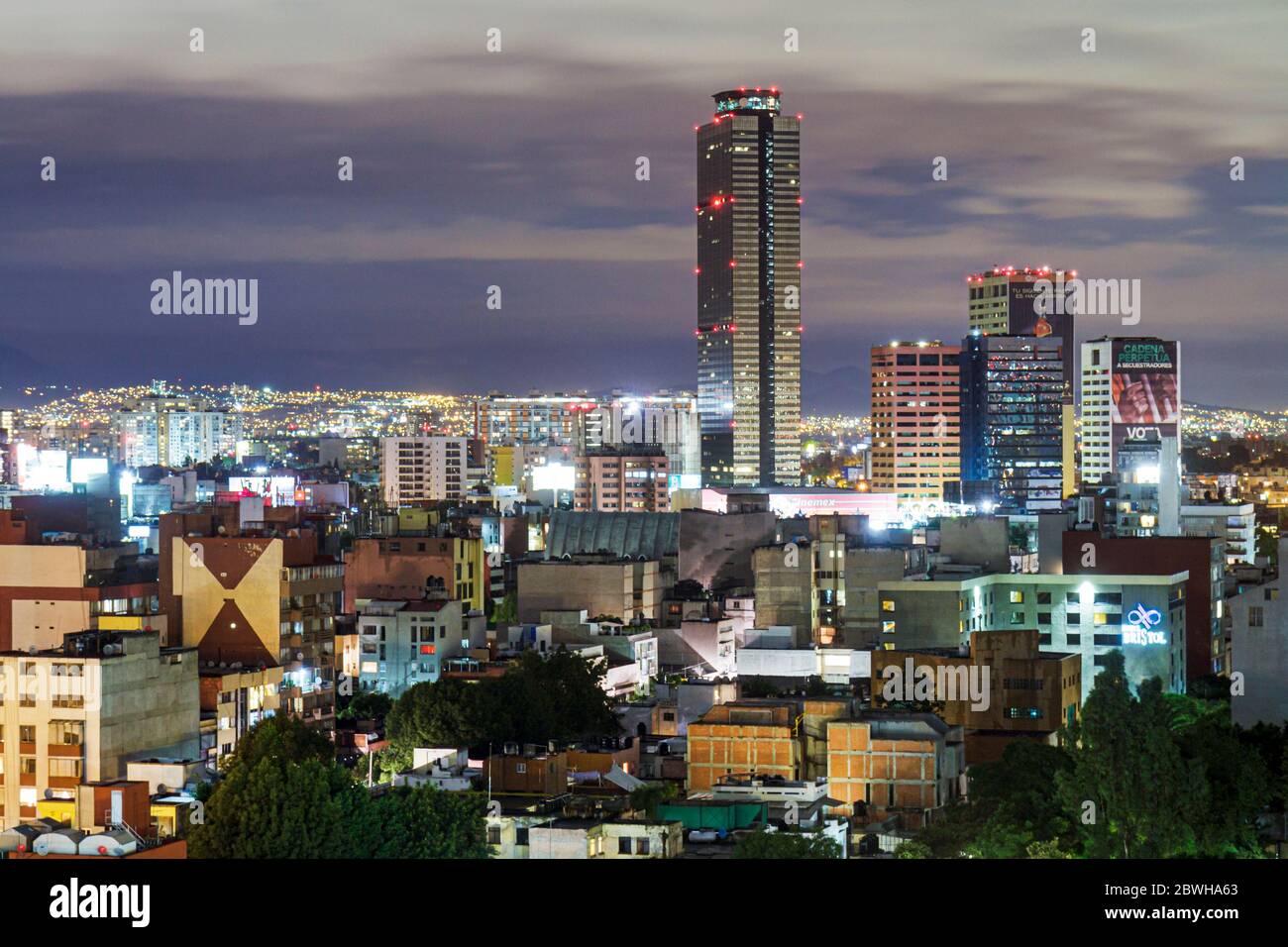 Mexico city skyline night hi-res stock photography and images - Alamy