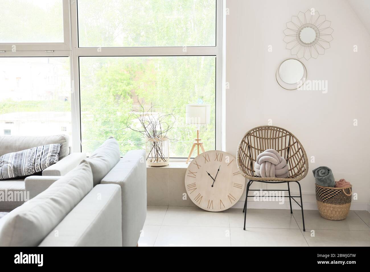 Stylish interior of modern living room Stock Photo - Alamy