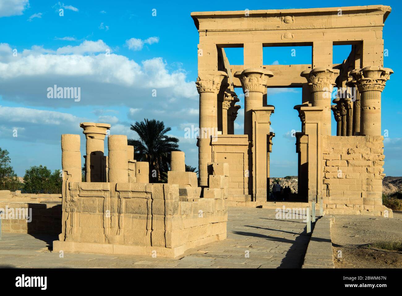 Ägypten, Assuan, rekonstruierter Isis-Tempel auf der Nil-Insel Philae, Trajanskiosk Stock Photo