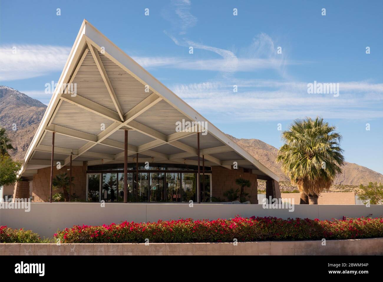 Palm Springs Visitors Center in a old gas station CA Stock Photo Alamy