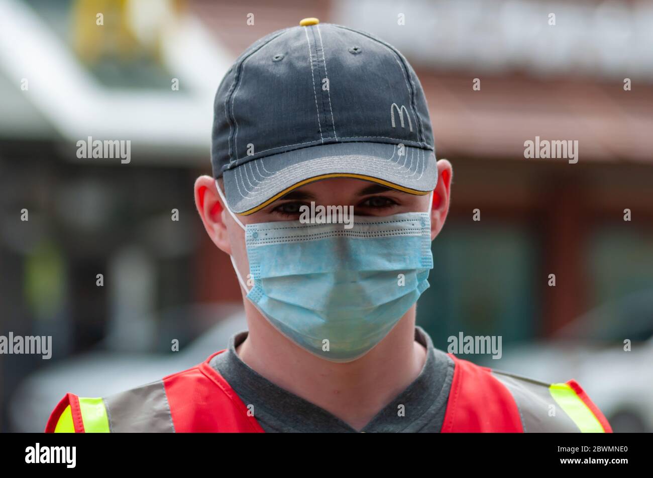Mcdonalds staff service hi-res stock photography and images - Alamy