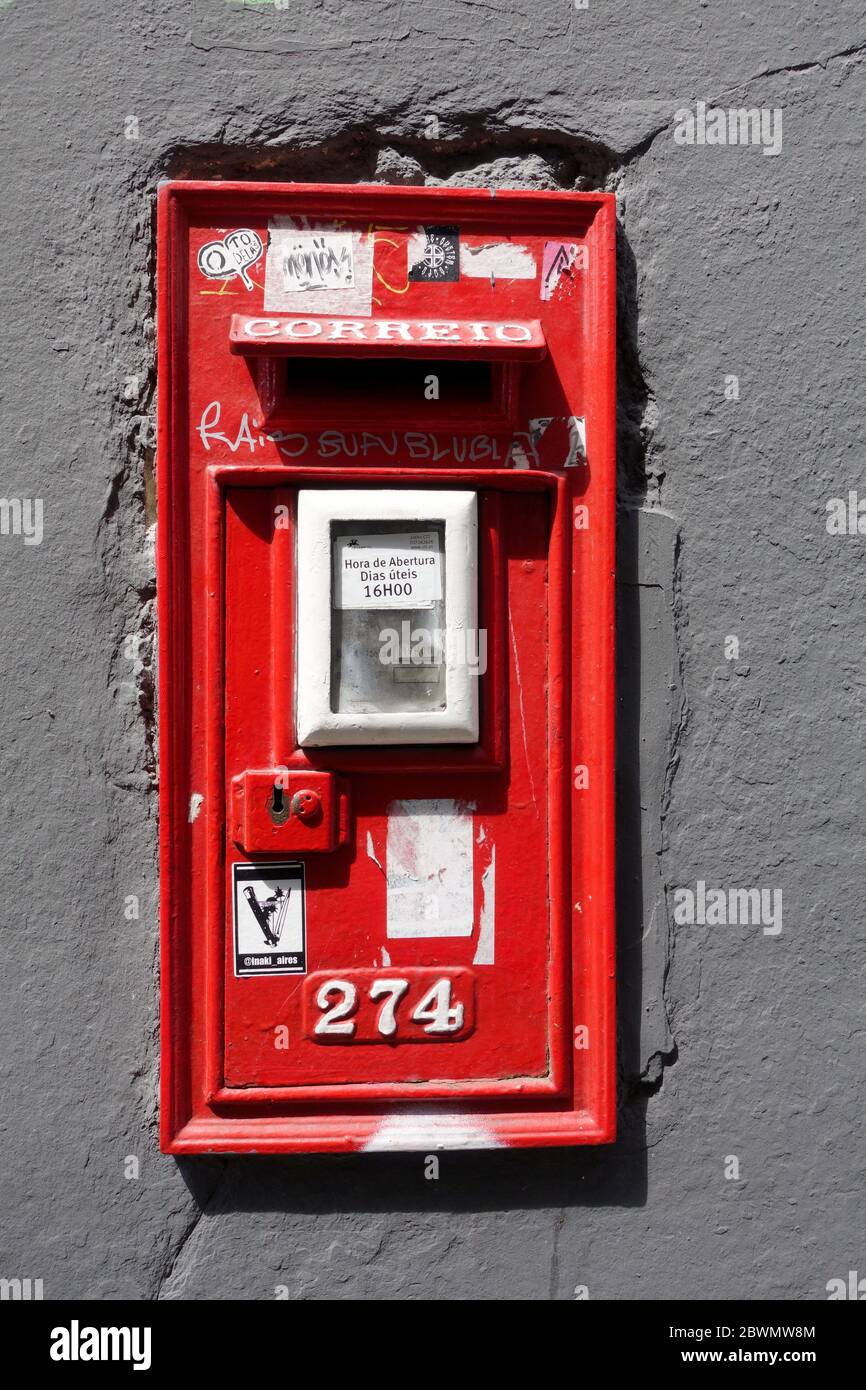 Portuguese Old Red Postal Correio Mail Box Wall Mounted On A Street In Porto  Correios de Portugal CTT, Cast Iron Post Box Stock Photo - Alamy