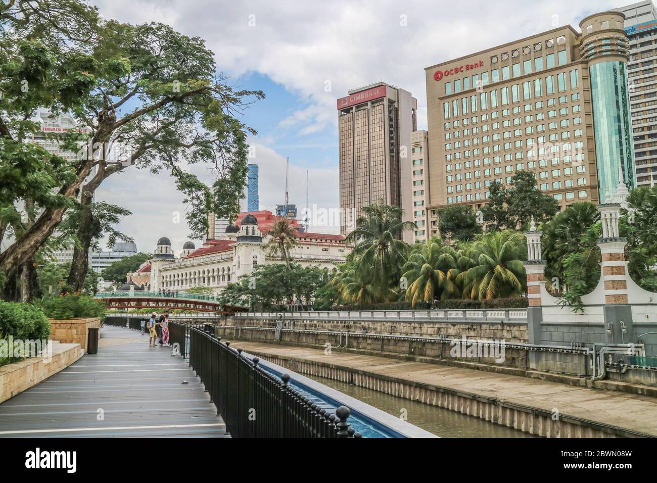 KUALA LUMPUR, MALAYSIA - NOVEMBER 28, 2019: Panoramic view of River of Life Kolam Biru water and Leboh Pasar Besar, KL. The Blue Pool is the 1st phase Stock Photo