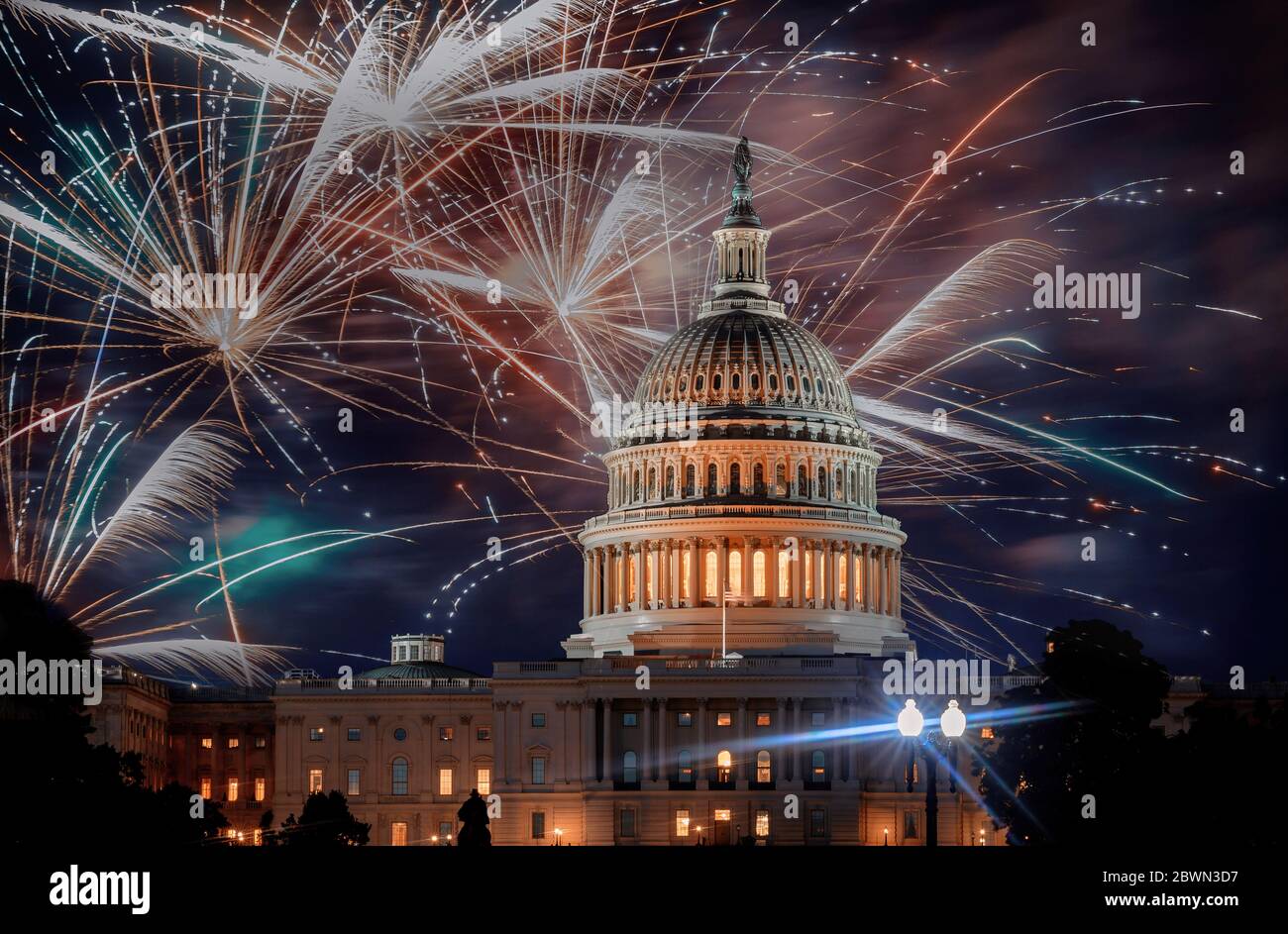 Independence day firework show hires stock photography and images Alamy