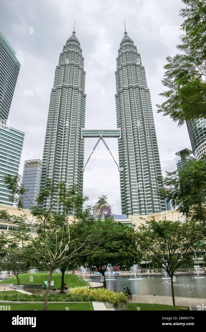 Kuala Lumpur Malaysia November 29 2019 View On Petronas Towers Also Known As Menara Petronas From Central City Park In Kuala Lumpur Malaysia Stock Photo Alamy