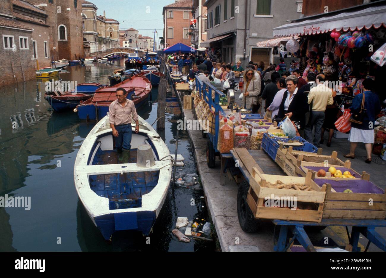 Fruit and vegetable market in central Venice, Italy pictured in 1982 Stock Photo