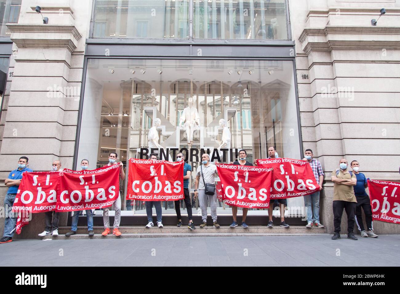 Roma, Italy. 02nd June, 2020. Sit-in organized by some Zara workers in  front of Zara shop in Via del Corso in Rome to protest against layoffs  decided by Inditex group following the
