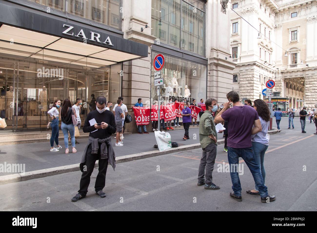 Zara Rome High Resolution Stock Photography and Images - Alamy