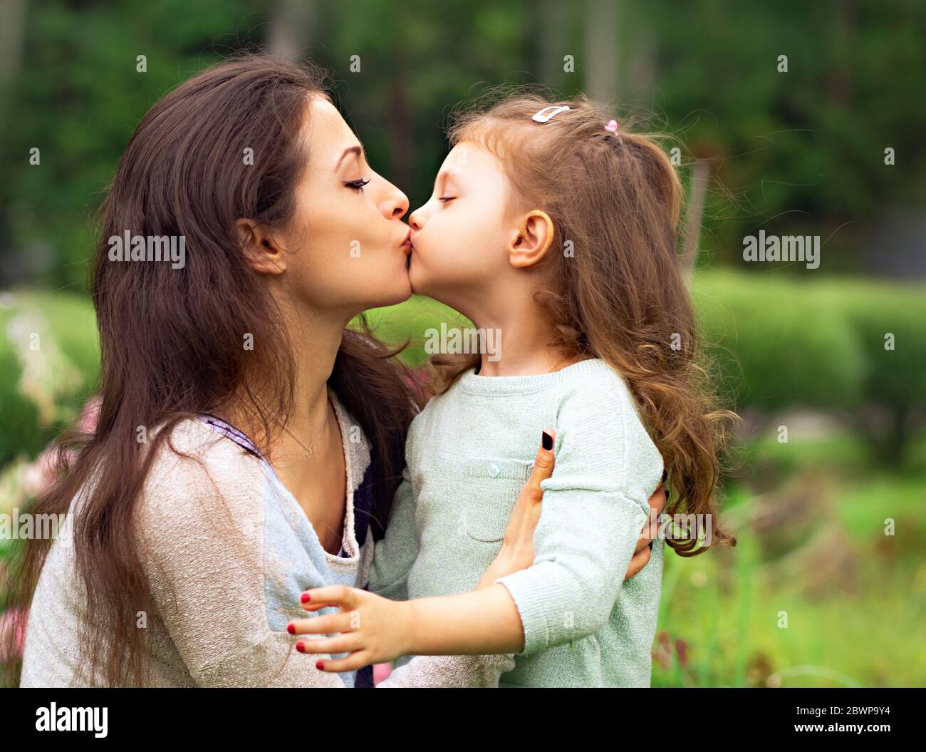 Mom Daughter Bj