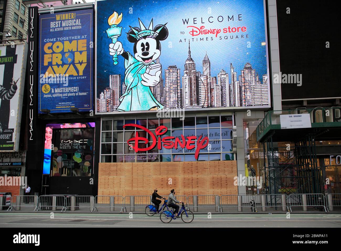 Times Square in New York City - 1540 Broadway - Disney Store - Forever 21  Metal Print