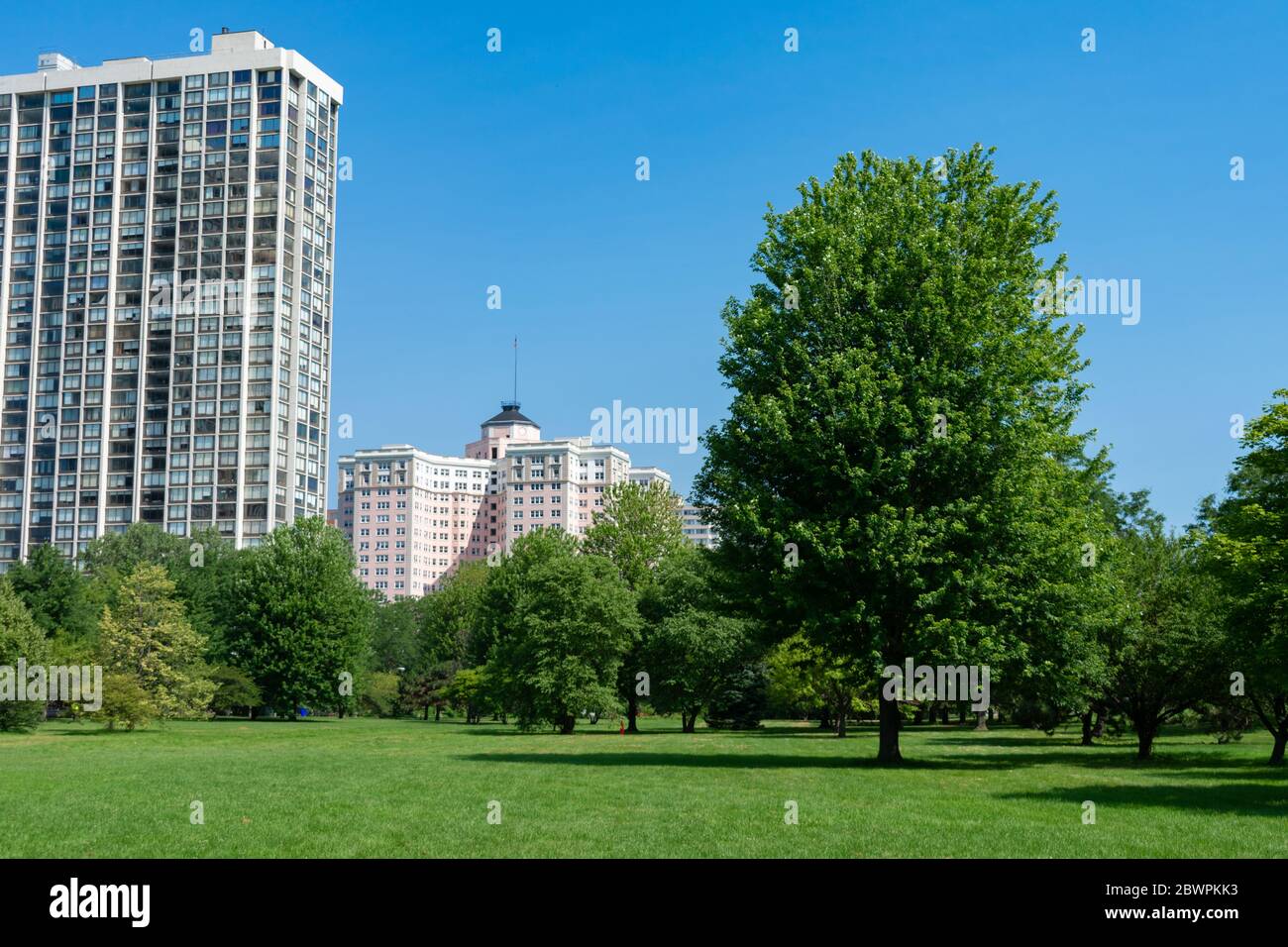 Green Park in Edgewater Chicago with Residential Buildings Stock Photo