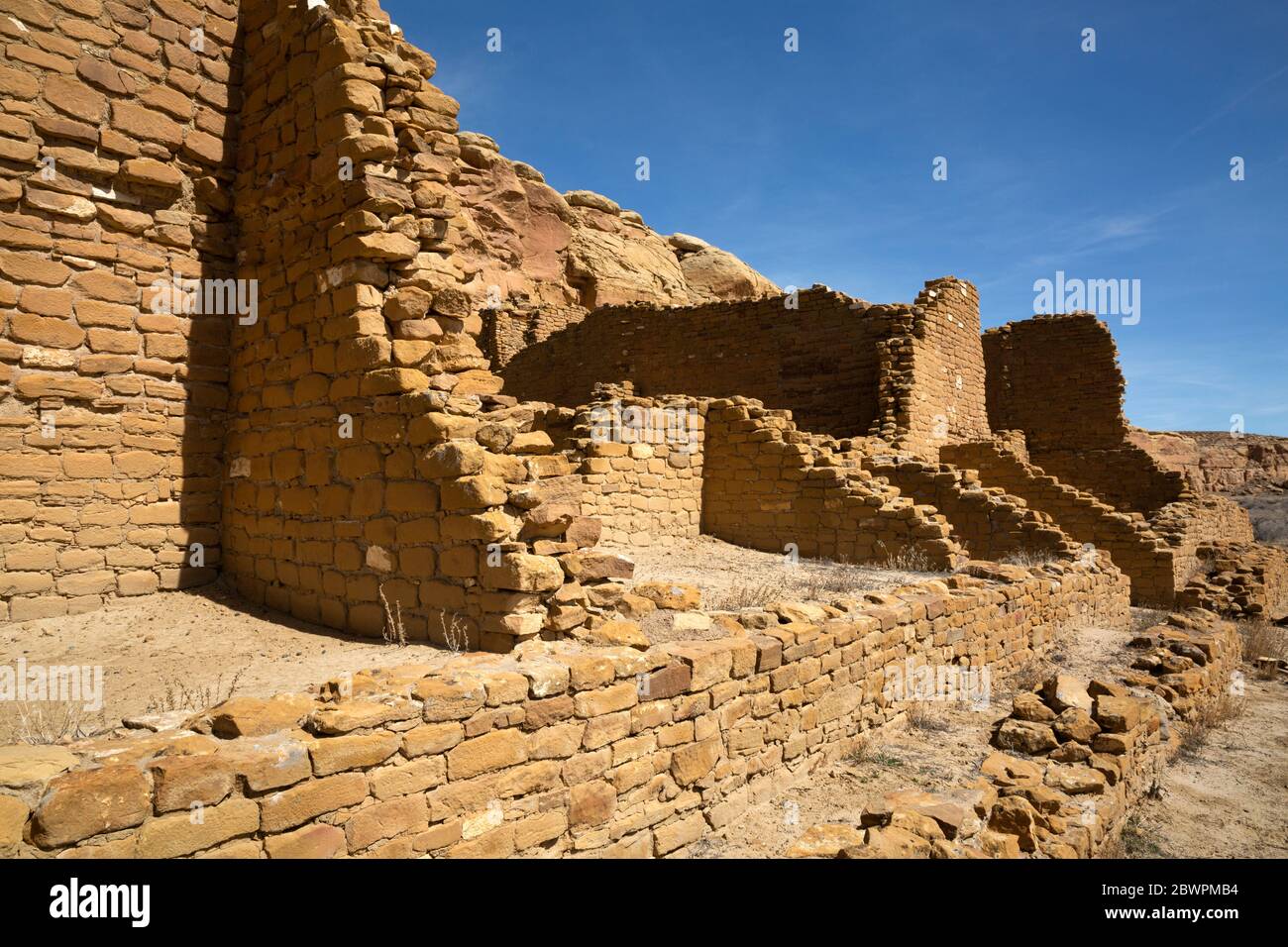 NEW MEXICO - Kin Kletso ruin of a community built over 900 years ago at ...