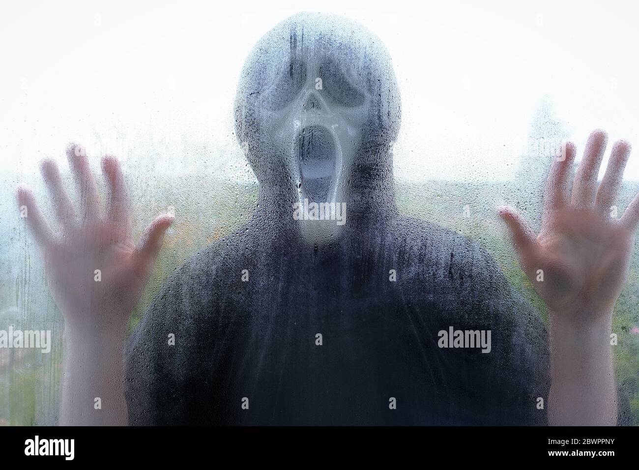 Scream mask hi-res stock photography and images - Alamy
