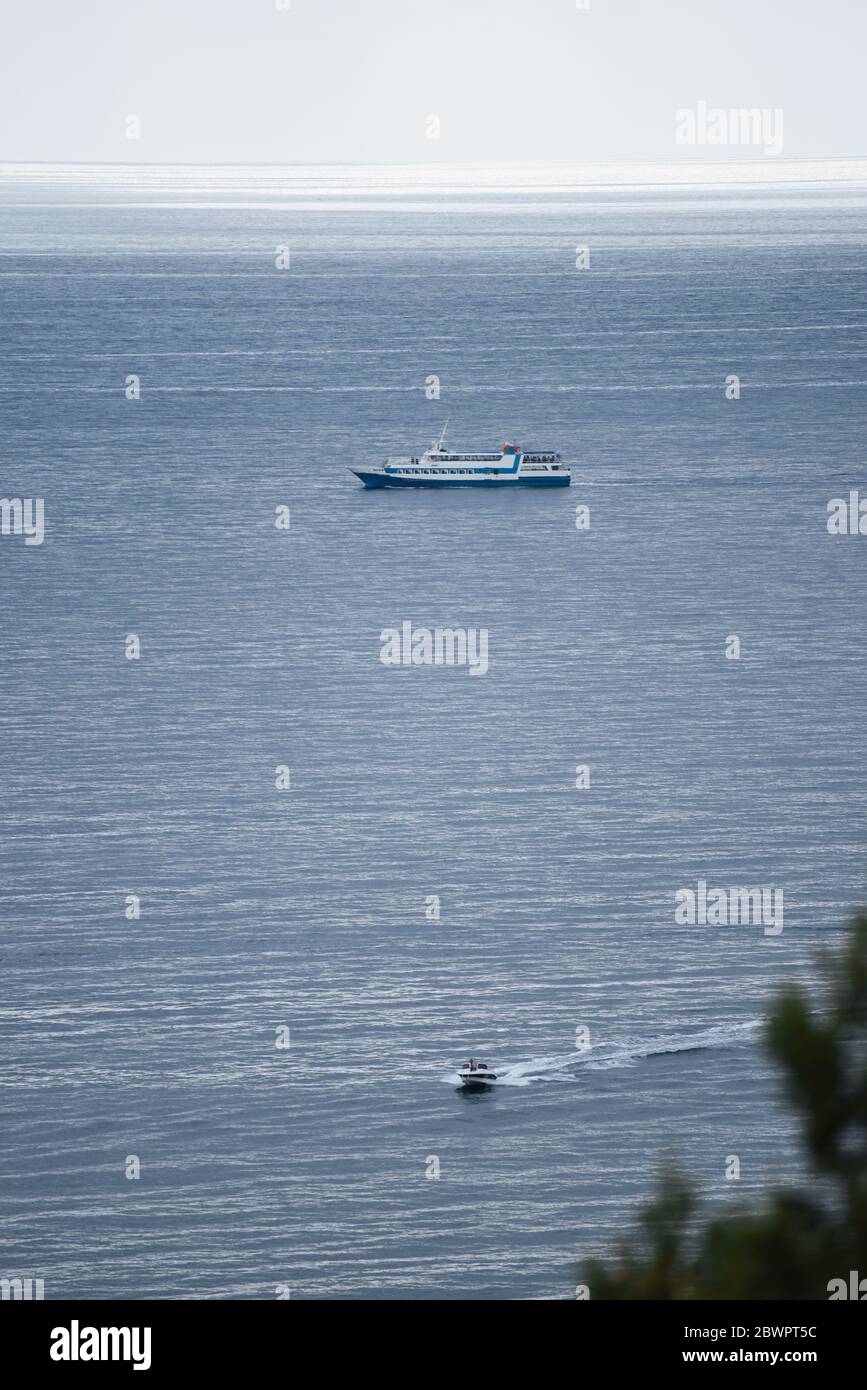 Fishing boat day trip hi-res stock photography and images - Alamy
