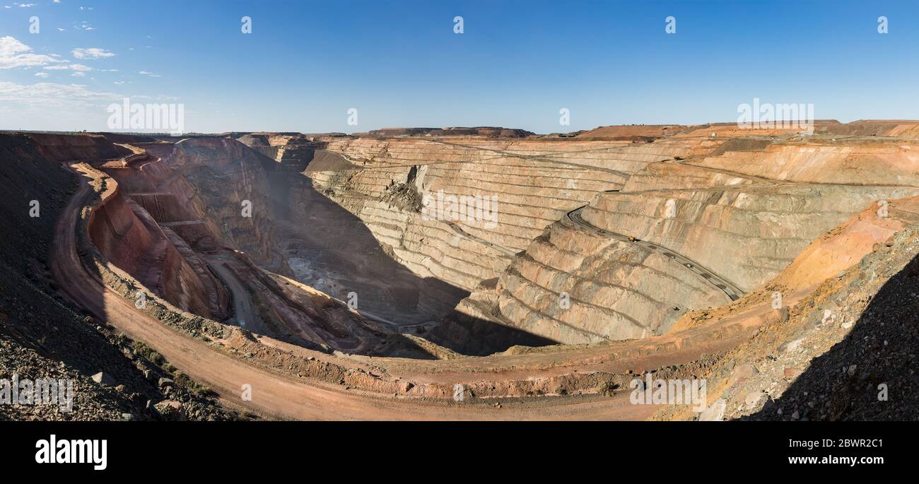 Panoramic view of the enormous Super Pit, a gold mine in Kalgoorlie, Western Australia Stock Photo
