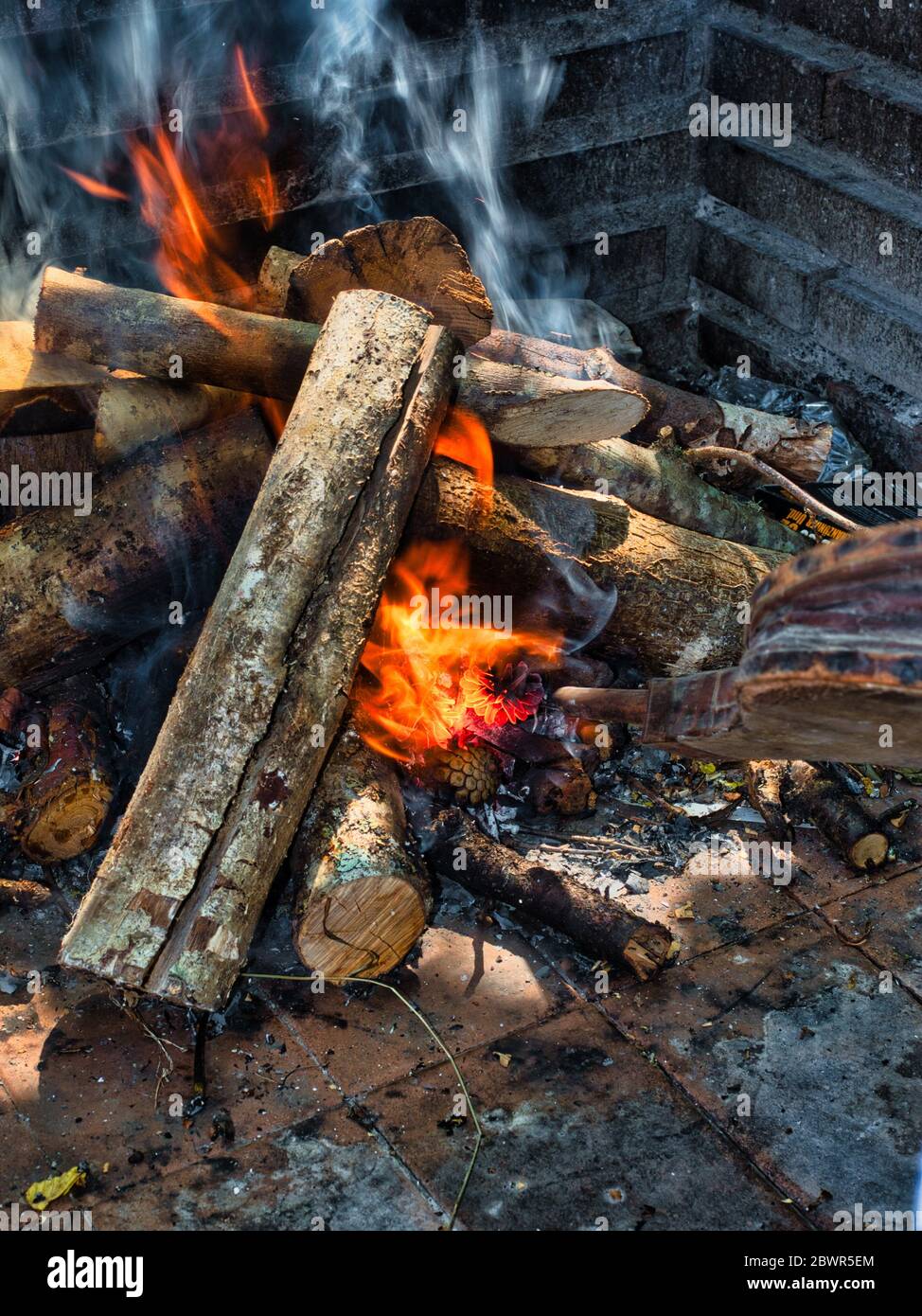 Fireplace bellow hi-res stock photography and images - Alamy