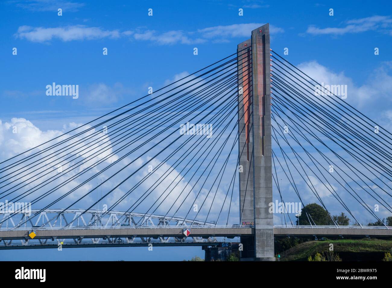 Martinus Nijhoff Bridge, Waal River, Zaltbommel, Gelderland, Netherlands. Stock Photo